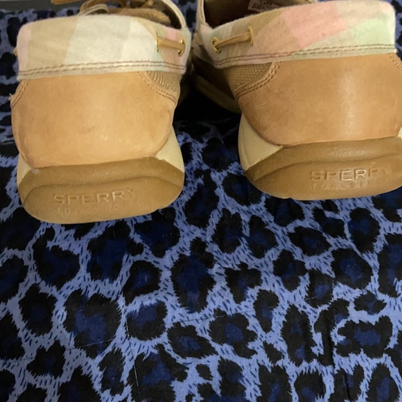 Pre-loved, Sperry tan, women’s loafers - Picture 3 of 6